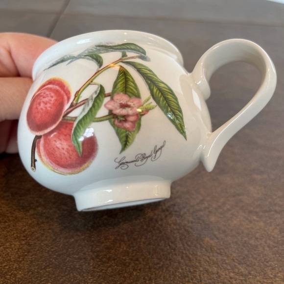 Portmeirion Pomona Footed Romantic Breakfast Cup - Picture 2 of 6